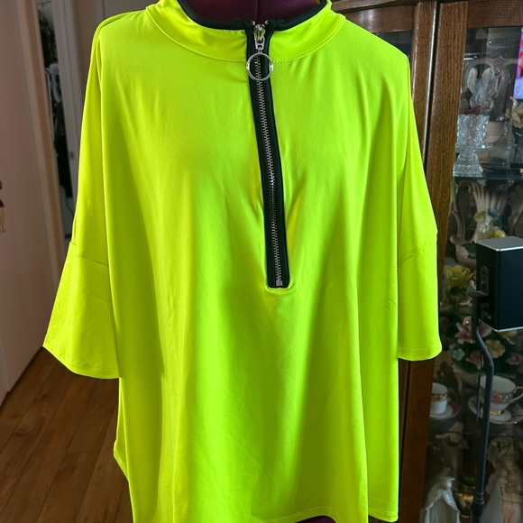 NWT Neon Pullover With Partial Zippered Front - Picture 2 of 4